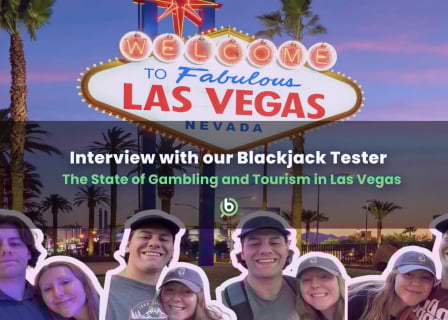 Featured image with our blackjack posing underneath the world-famous 